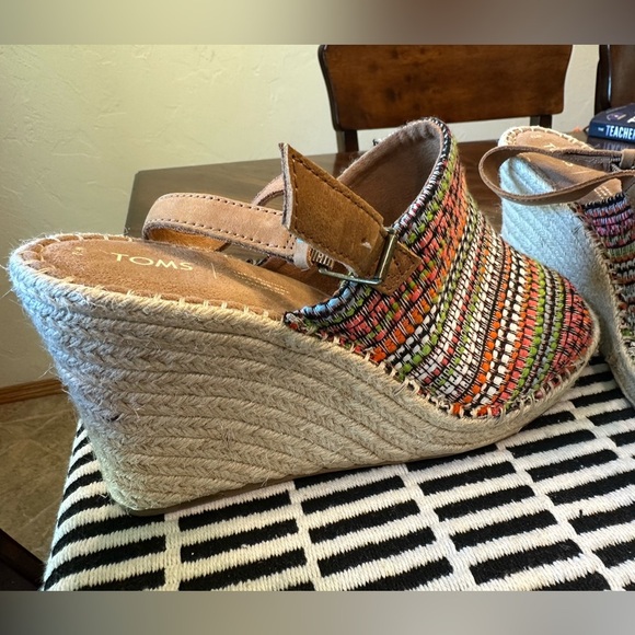 Toms Multicolor Woven Wedge Sandals Women’s Size 12 - Picture 2 of 7